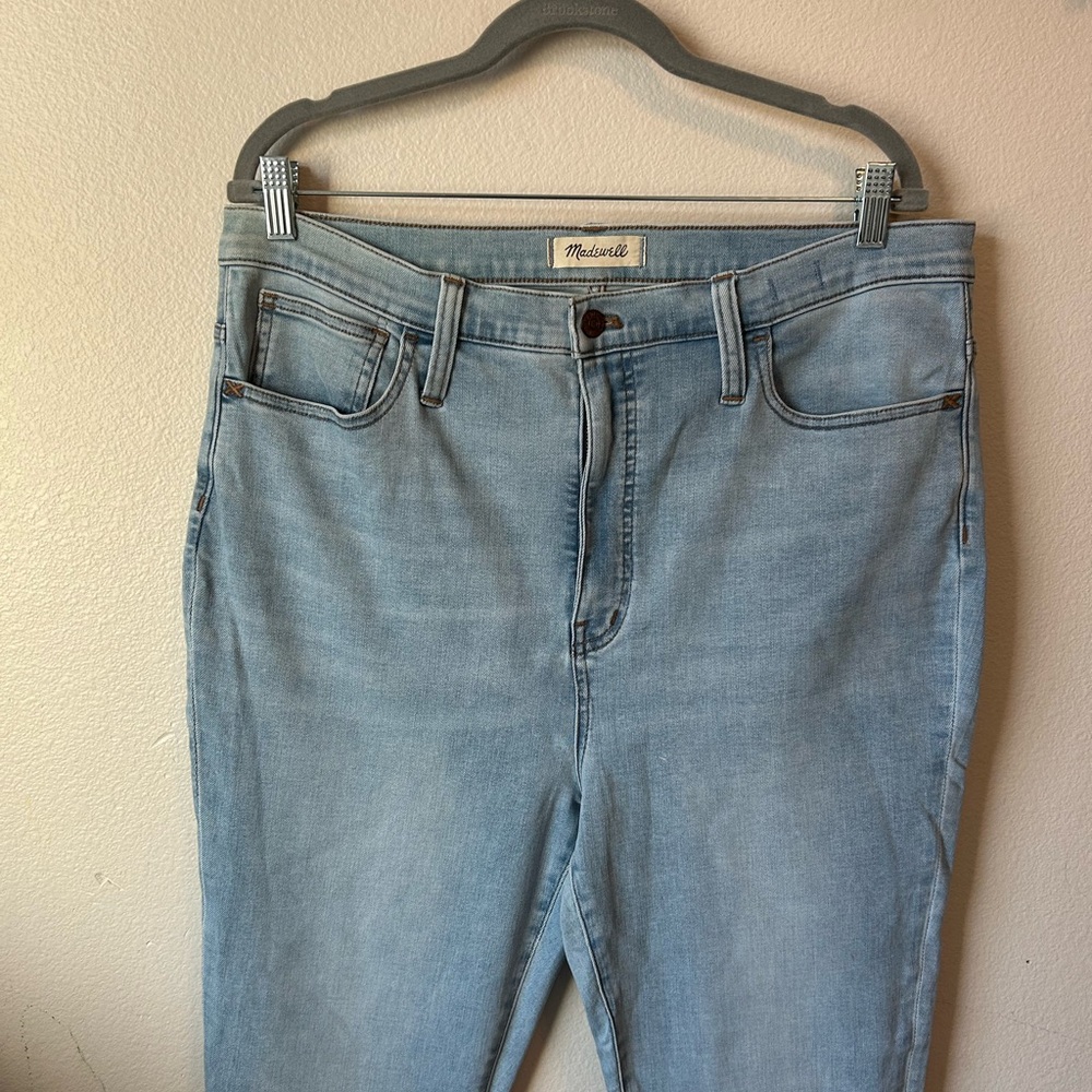 Madewell 11" High-Rise Roadtripper Authentic Jeans in Meade Wash size 33 - Picture 3 of 13